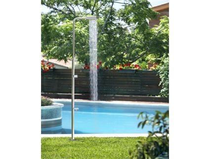 Duchas y lavapies para piscina