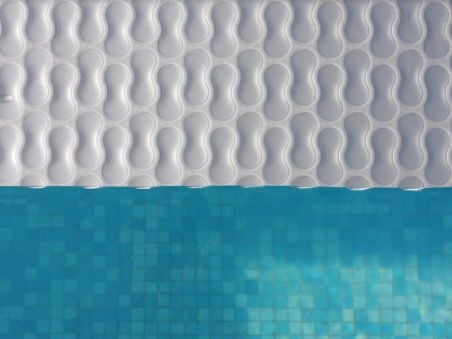 Manta térmica piscina barata RaeGuard 500 micras sin orillo